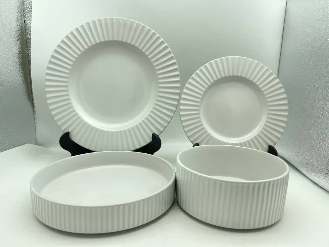 Minimalist Fluted White Ceramic Dishware Set